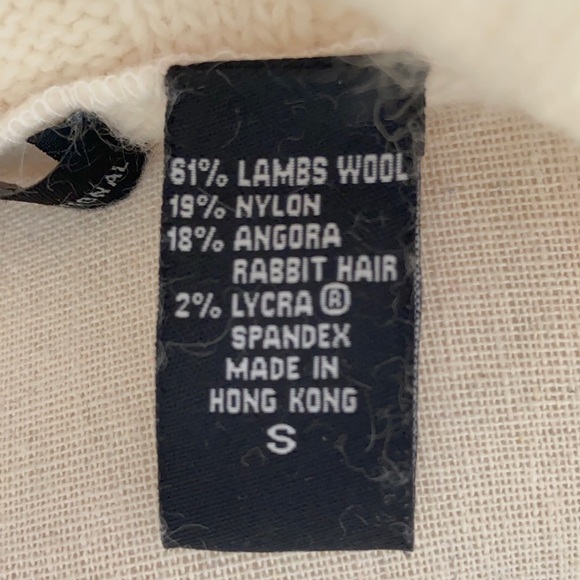 EUC Luxurious Cream/Winter White Cowl Neck Sweater - Picture 2 of 5